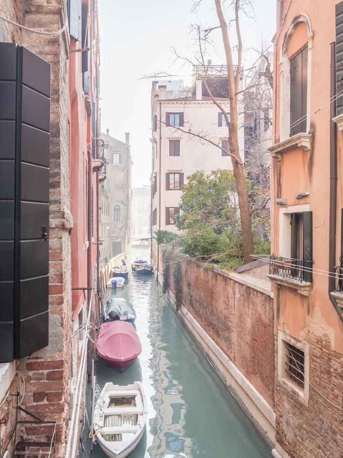 San Polo Canal View By Wonderful Italy Venetië